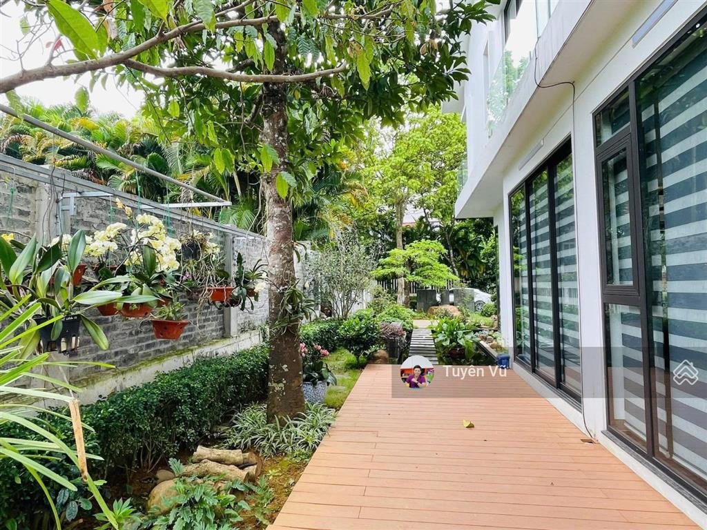Biệt thự 300m2 hoàn thiện đầy đủ nội thất khu a xanh villas, hướng nhà đông nam siêu hiếm