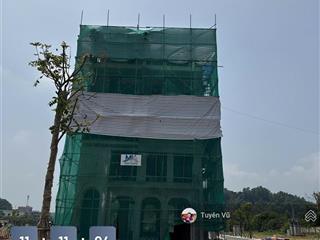 135tr/m2 đất căn nhà phố 2 mặt tiền, đường trước nhà 40m, vỉa hè 7m dự án metro city hòa lạc