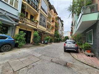 Bán gấp nhà phân lôô tô tránhmt 8.5mkinh doanhvăn phòng110m25thơn 30 tỷ. 0976 767 ***