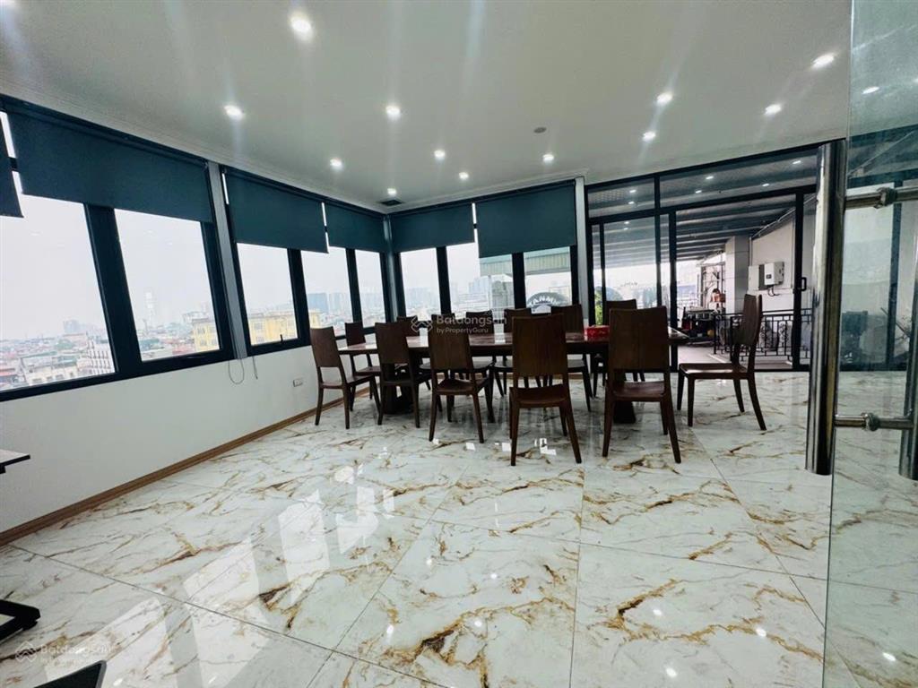 Bán gấp khách sạn hai bà trưnglô gócdòng tiên 600t/tháng175m2x9t129 tỷ 0976 767 ***