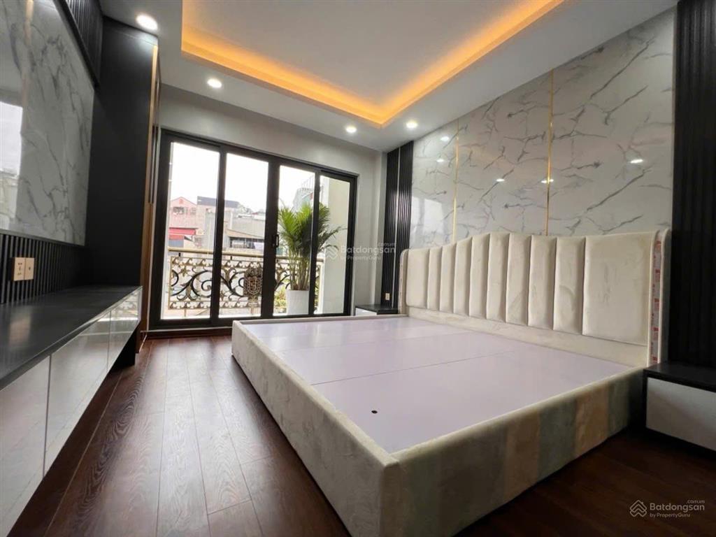 Nhà mới kim đồng 6 tầng, 90m2, thang máy, ô tô tránh, kinh doanh,  0976 767 ***
