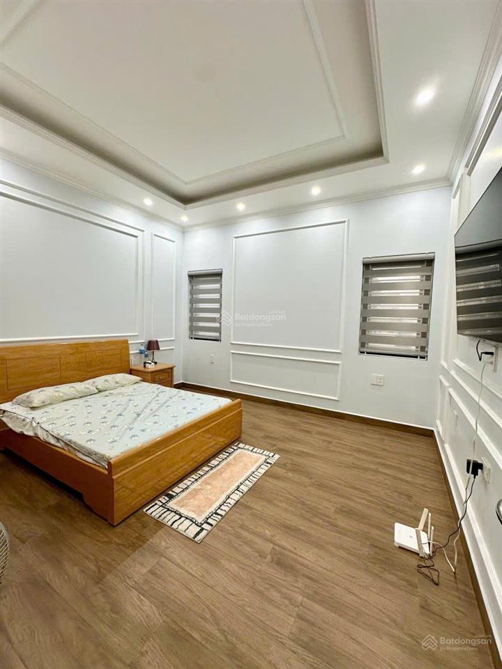 Bán nhà 4.5 tầng thang máy  mặt đường bùi viện  gần bệnh viện vimec