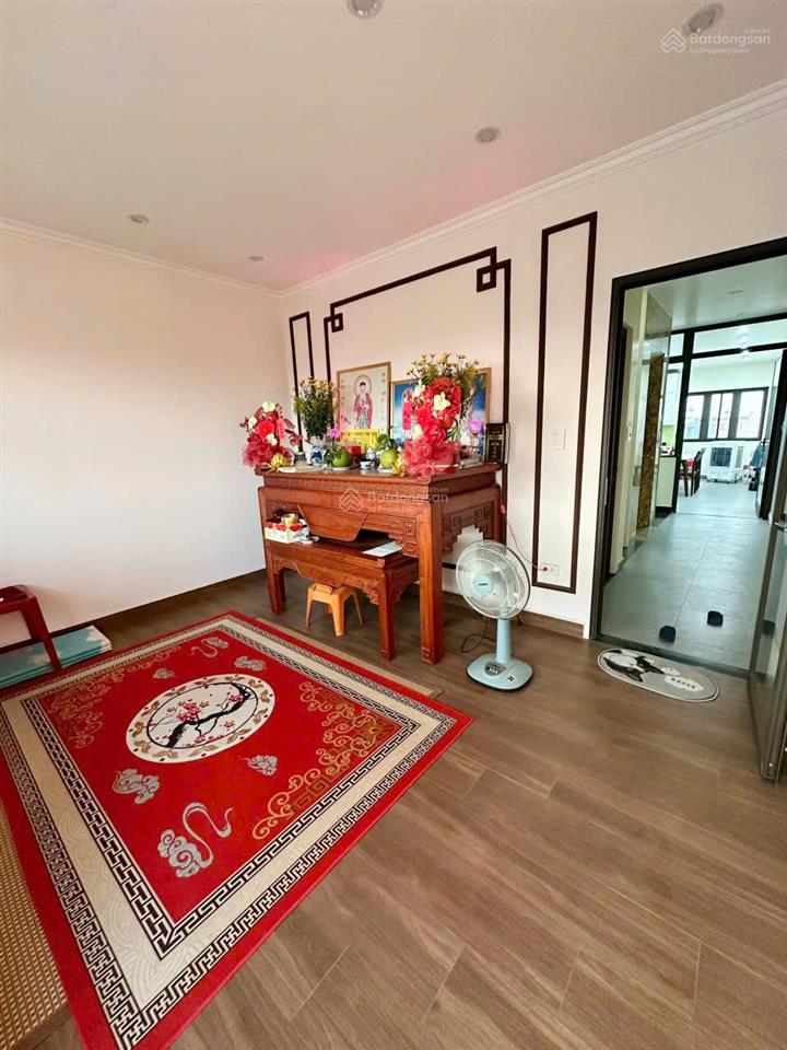 Bán nhà 4.5 tầng thang máy  mặt đường bùi viện  gần bệnh viện vimec