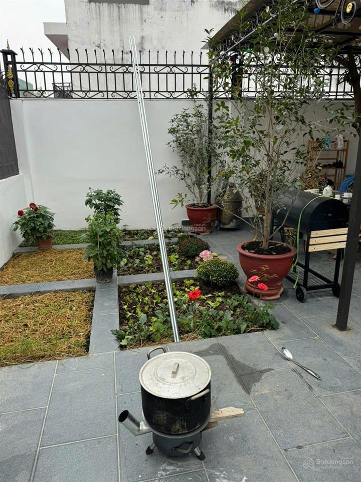 Cần bán hoặc cho thuê căn nhà sân vườn tại võ nguyên giáp hải phòng.