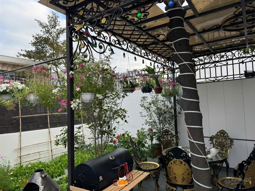 Cần bán hoặc cho thuê căn nhà sân vườn tại võ nguyên giáp hải phòng.