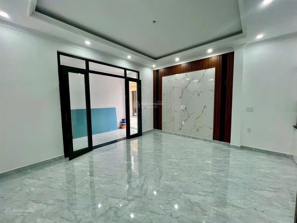 Nhà 3 tầng ngay ngã 6 quán trữ kiến an giá hơn 2 tỷ