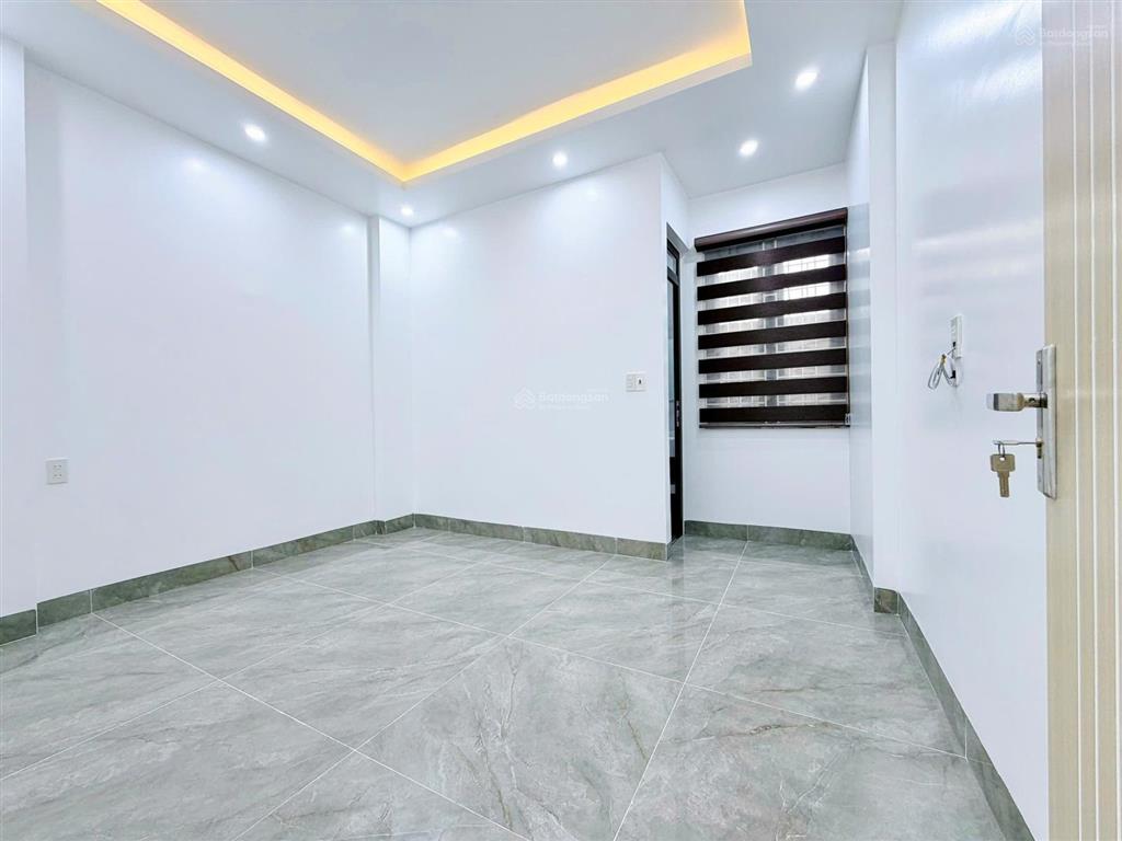 Nhà 4 tầng xây mới mặt đường 11m khu tđc vinhomes riverside, chợ hoa quả cầu bính, p. hồng bàng hp