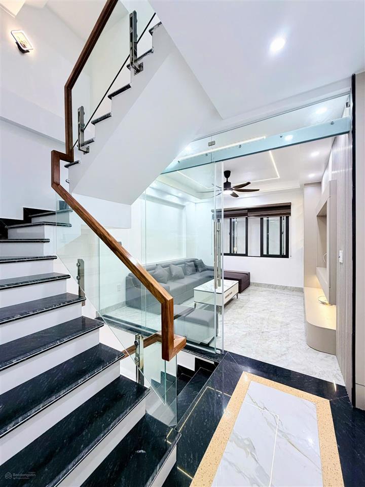 Nhà 4 tầng xây mới mặt đường 11m khu tđc vinhomes riverside, chợ hoa quả cầu bính, p. hồng bàng hp
