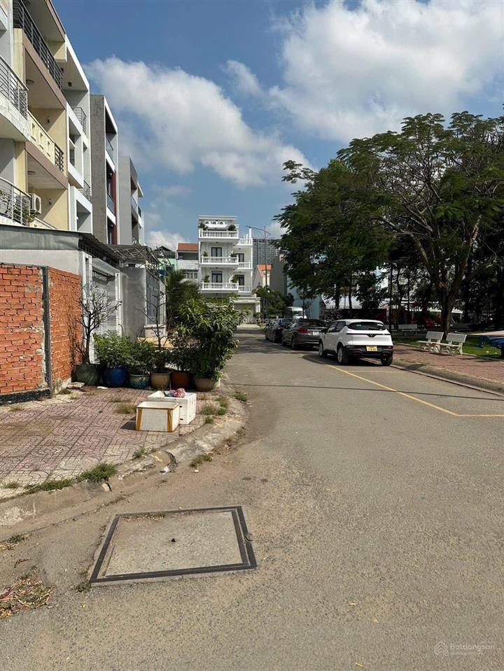 Bán lô đất đẹp 5x22 mặt tiền ngay bệnh viện lê văn thịnh phường bình trưng tây quận 2 tp hcm