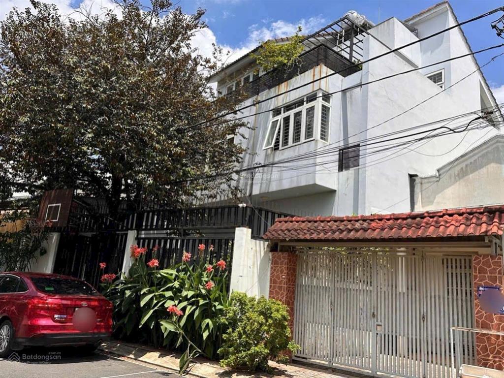 Bán biệt thự 2 mặt tiền 9,5m x 22,9m ngay trung tâm phường hiệp phú, quận 9 tp thủ đức