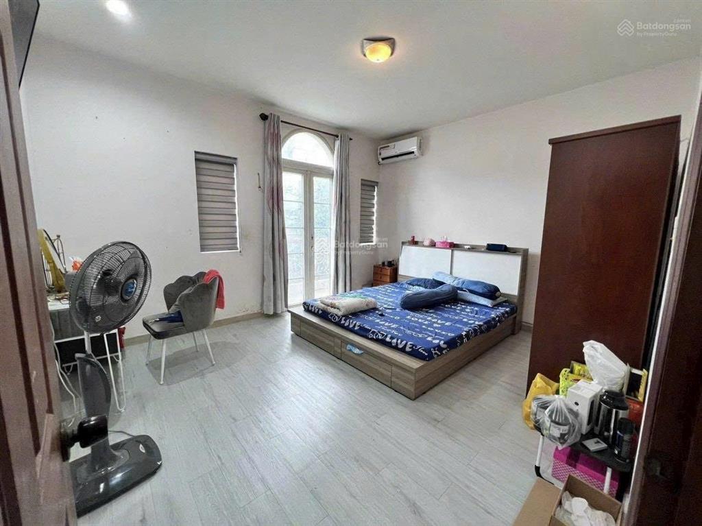 Bán biệt thự 2 mặt tiền 9,5m x 22,9m ngay trung tâm phường hiệp phú, quận 9 tp thủ đức