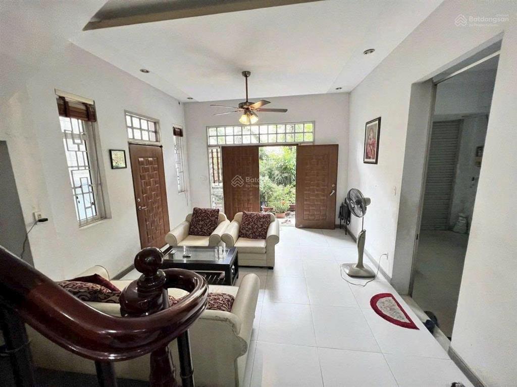 Bán biệt thự 2 mặt tiền 9,5m x 22,9m ngay trung tâm phường hiệp phú, quận 9 tp thủ đức