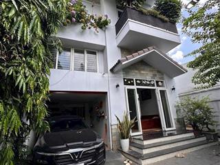 Bán biệt thự 2 mặt tiền 9,5m x 22,9m ngay trung tâm phường hiệp phú, quận 9 tp thủ đức