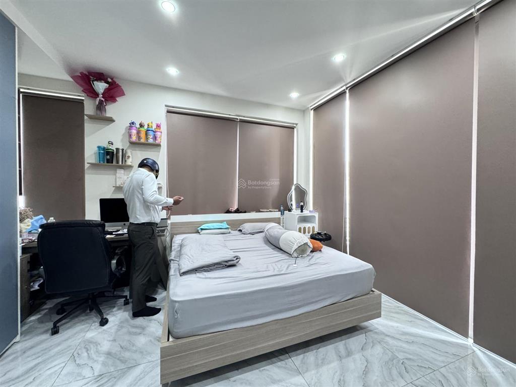 Bán nhà 4 tầng có thang máy góc 2 mặt tiền ngay quốc lộ 13 phường hiệp bình tp thủ đức tp hcm