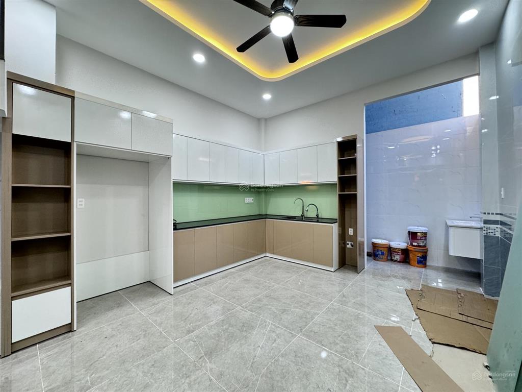 Bán nhà đẹp 3 tầng sân thượng ngay chợ long trường phường long trường quận 9 tp hcm