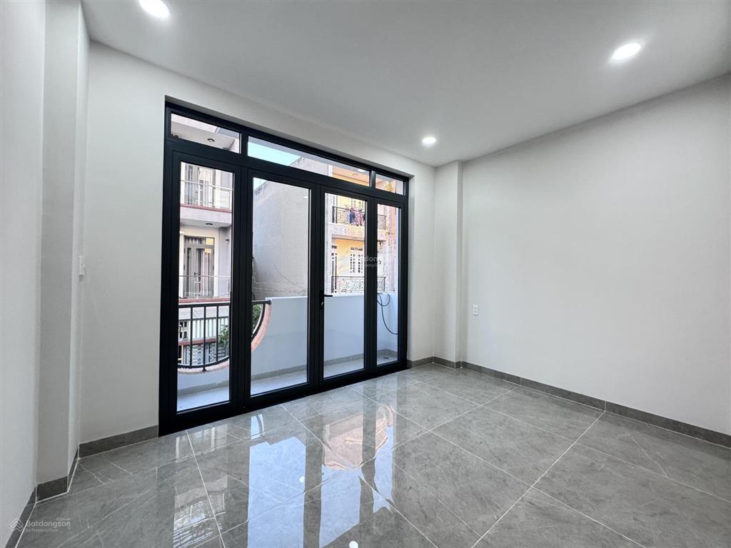 Bán nhà đẹp 3 tầng sân thượng ngay chợ long trường phường long trường quận 9 tp hcm