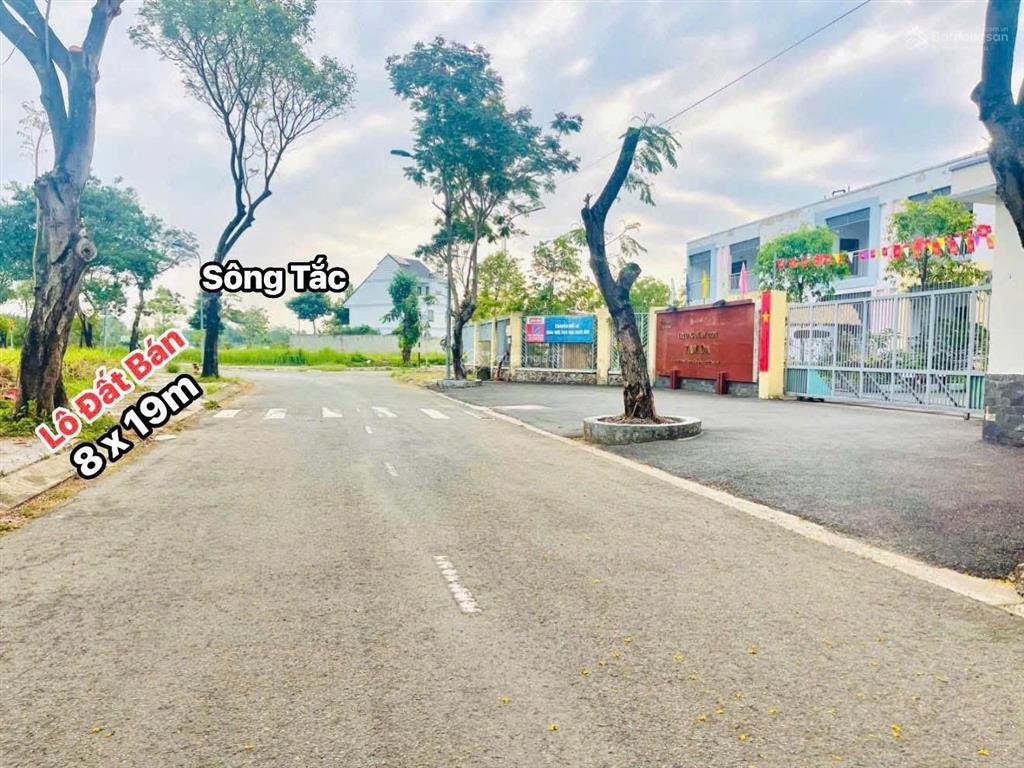 Bán đất đẹp 8m x 19m sát sông kdc đại học mở đường tam đa phường trường thạnh quận 9 tp hcm