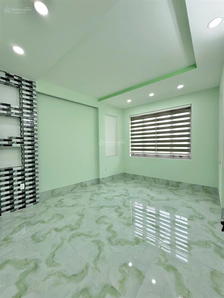 Bán nhà 3 tầng sân thượng ngay chợ hiệp bình phường hiệp bình chánh tp thủ đức tp hcm ngang 7,6m