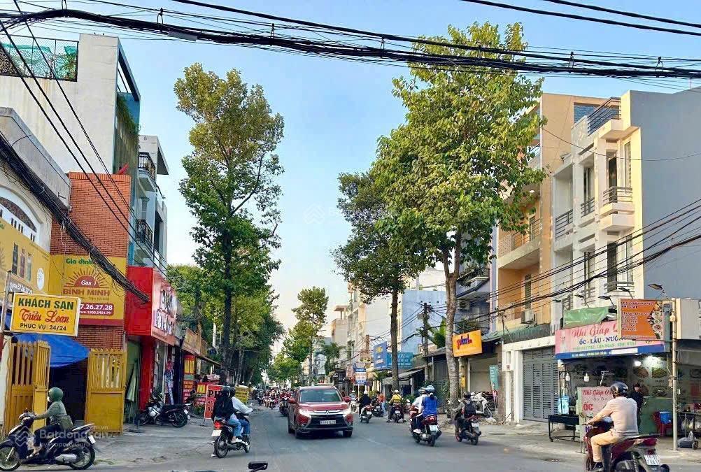 Bán nhà 4 tầng mặt tiền kinh doanh đường b ngay chợ hiệp bình phường hiệp bình chánh tp thủ đức hcm