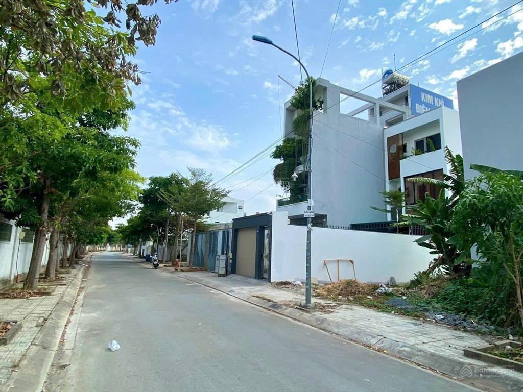 Bán đất giá tốt 5x22 = 110m2 full thổ cư ngay kđt đông tăng long phường trường thạnh quận 9 tp hcm
