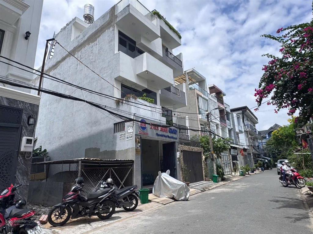 Bán nhà 5 tầng có thang máy ngay chợ hiệp bình phường hiệp bình chánh tp thủ đức tp hcm