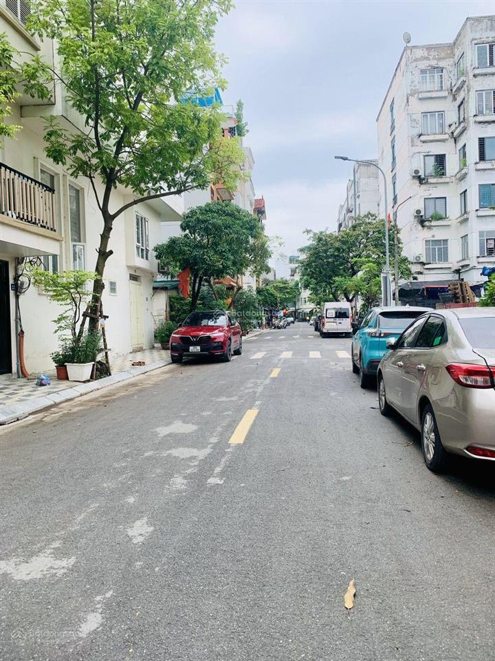 1 căn hiếm có, nhà 5 tầng, phố phúc hoa, 75m2, mt 5, giá 25 tỷ, vỉa hè 3 ô tô tránh.