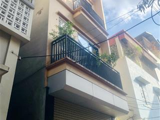 Chính chủ gửi bán nhà phú thượng 5 tầng, 50m2, ngõ thông ô tô đỗ cửa, dân xây 12 tỷ. gần c3 tây hồ.