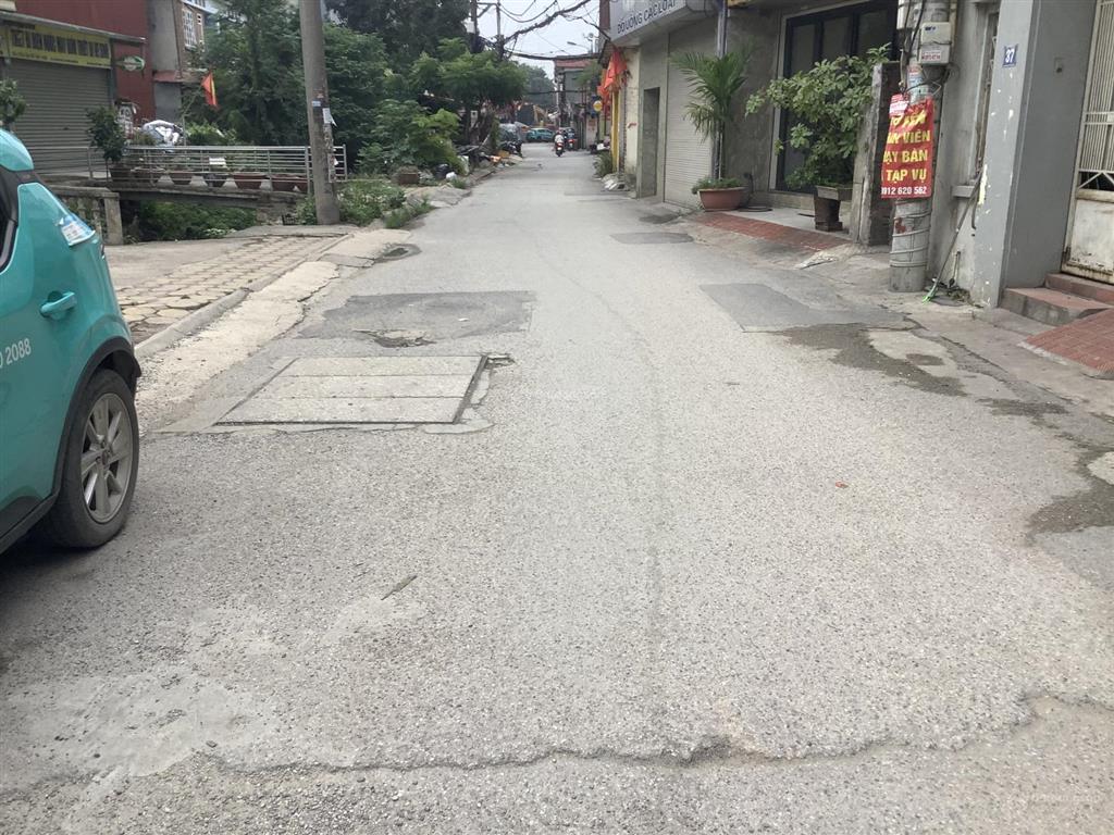 Bán nhà mặt ngõ 323 phường xuân đỉnh, đường nhựa rộng 22m tiện kinh doanh.