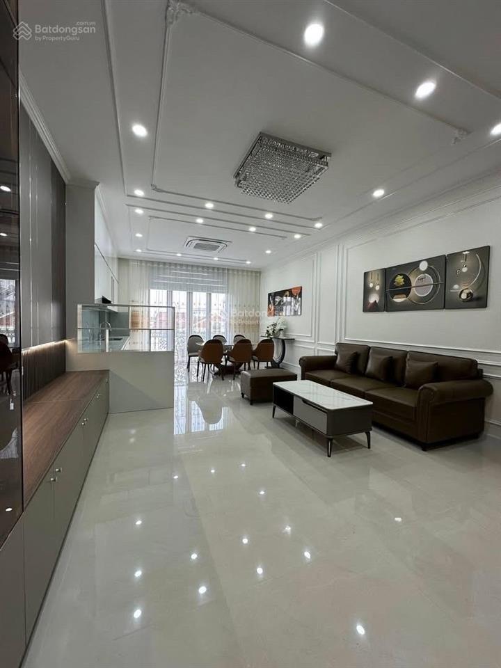 Bán nhà mặt ngõ 323 phường xuân đỉnh, đường nhựa rộng 22m tiện kinh doanh.