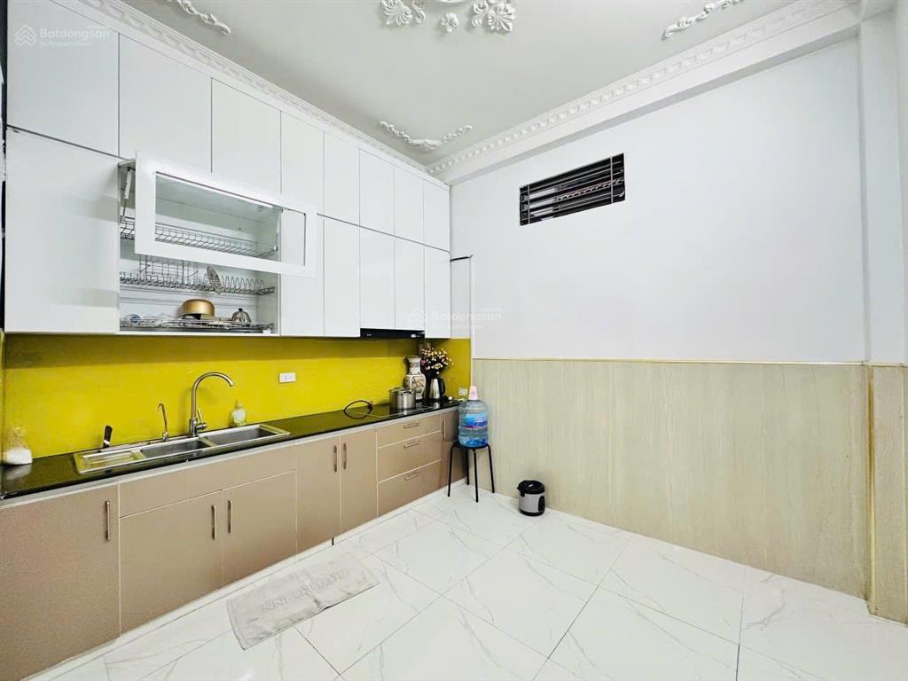 Bán nhà 5 tầng ngõ 207 phường xuân đỉnh