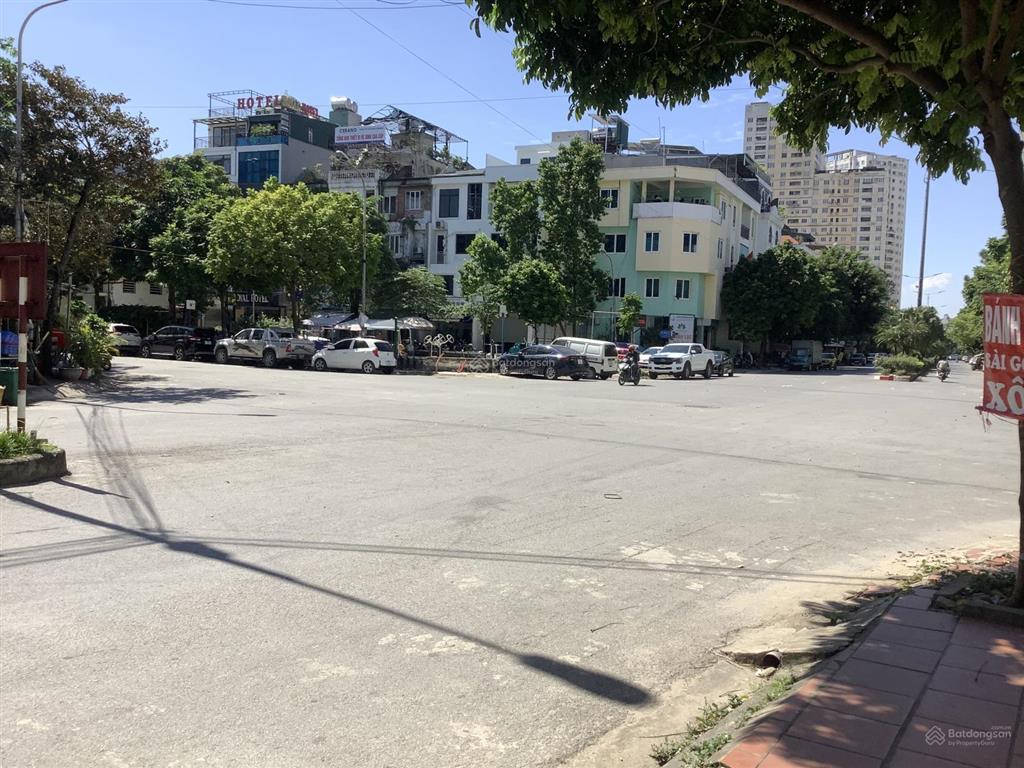 Bán đất liền kề trục đường chính tại khu đô thị văn khê  hà đông, sổ đỏ 50m2 đường rộng 30m