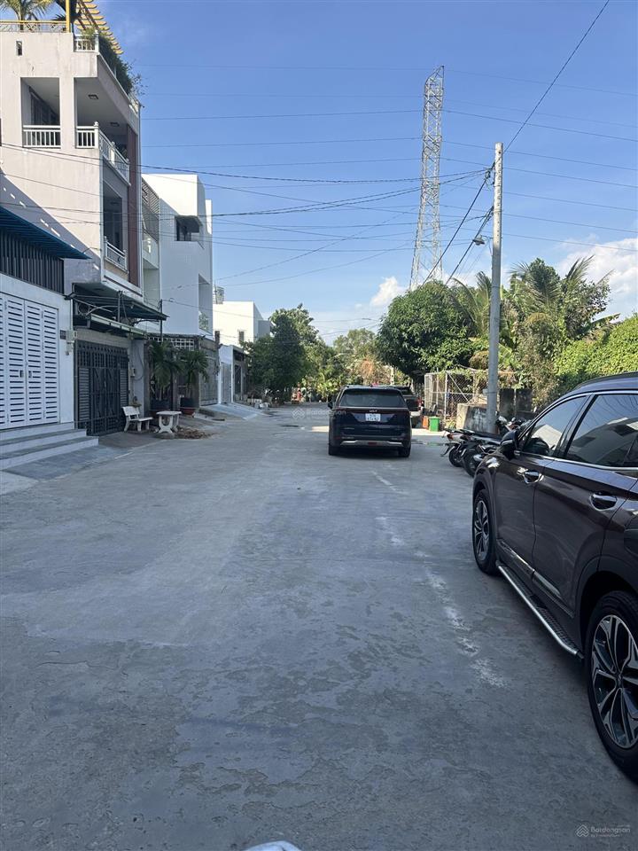 Bán đất 4,5x18m(81m2), đường rộng 12mét, khu an ninh, không ngập, dân cư đồng bộ  giá 7,8
