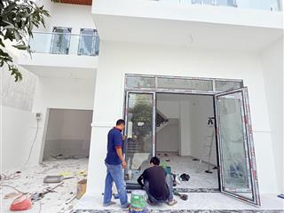 Cho thuê biêt thự nguyên cănhiệp bình chánh5pngiá 28,5tr/th 0389 979 ***