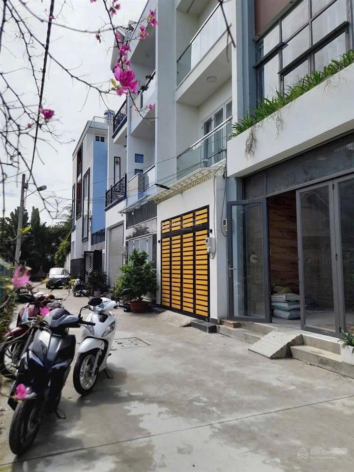Bán đất đường số 9, hiệp bình phước, thành phố thủ đức. diện tích 56m2 (4x14m) giá 4 tỷ 750