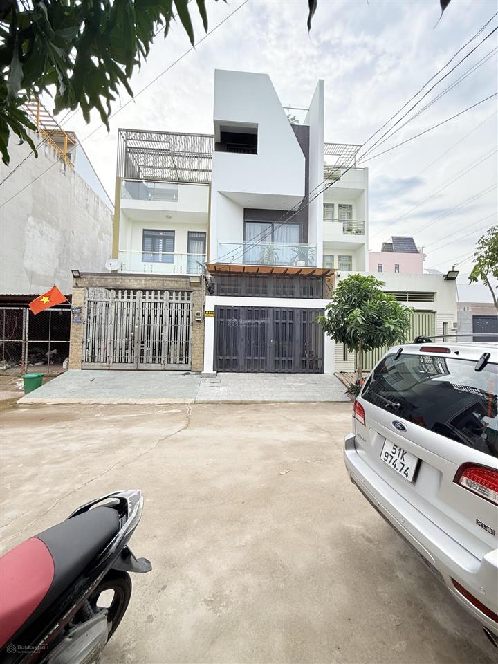 Bán nhà 1 trệt 2 lầu, đường số 8, hiệp bình phước, 9,5 tỷ, 82m², hàng hot