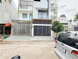 Bán nhà 1 trệt 2 lầu, đường số 8, hiệp bình phước, 9,5 tỷ, 82m², hàng hot!