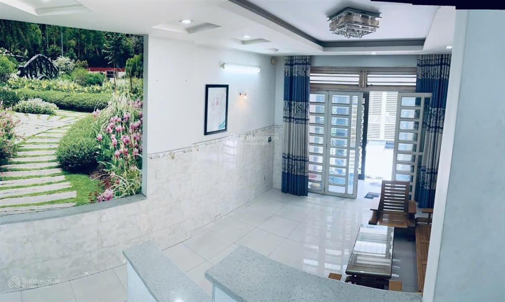 Cho thuê nhà nguyên căn 1 trệt 2 lầu tum, 4pn, 3wc  giá thuê 13tr/th  0389 979 ***