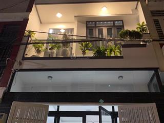 Cho thuê nhà nguyên căn 1 trệt 2 lầu tum, 4pn, 3wc  giá thuê 13tr/th  0389 979 ***
