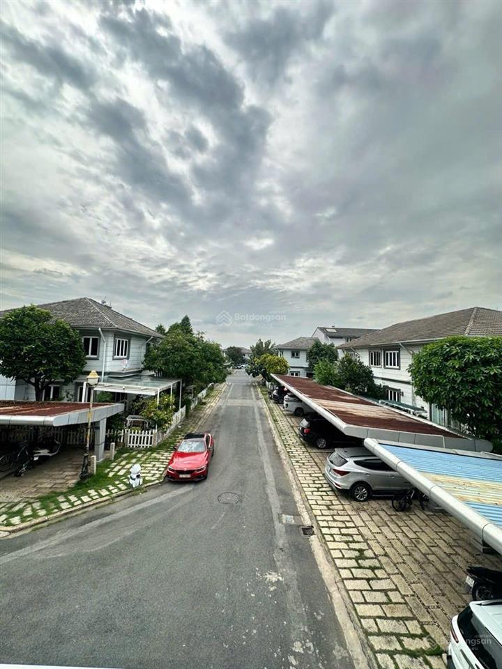 Bán biệt thự garden home, dt 291.2m2 (ngang 12.6m  dài 23m)  3pn  3wc. giá 35tỷ thương lượng