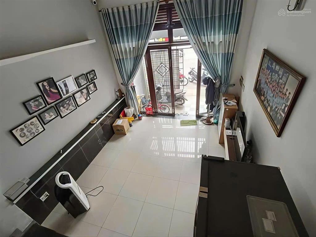 Cho thuê nhà nguyên căn 3pn, 3wc, hđ dài hạn. giá 14,5tr/th