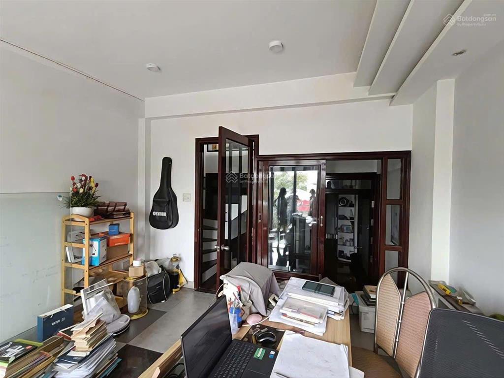 Cho thuê nhà nguyên căn 3pn, 3wc, hđ dài hạn. giá 14,5tr/th