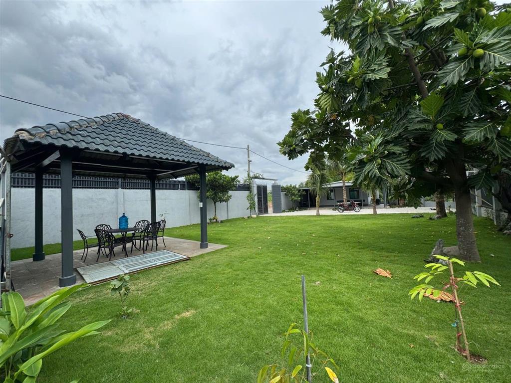 Cho thuê nhà villa sân vườn 500m2 cạnh vinhomes grand park q9, phường long bình, quận 9