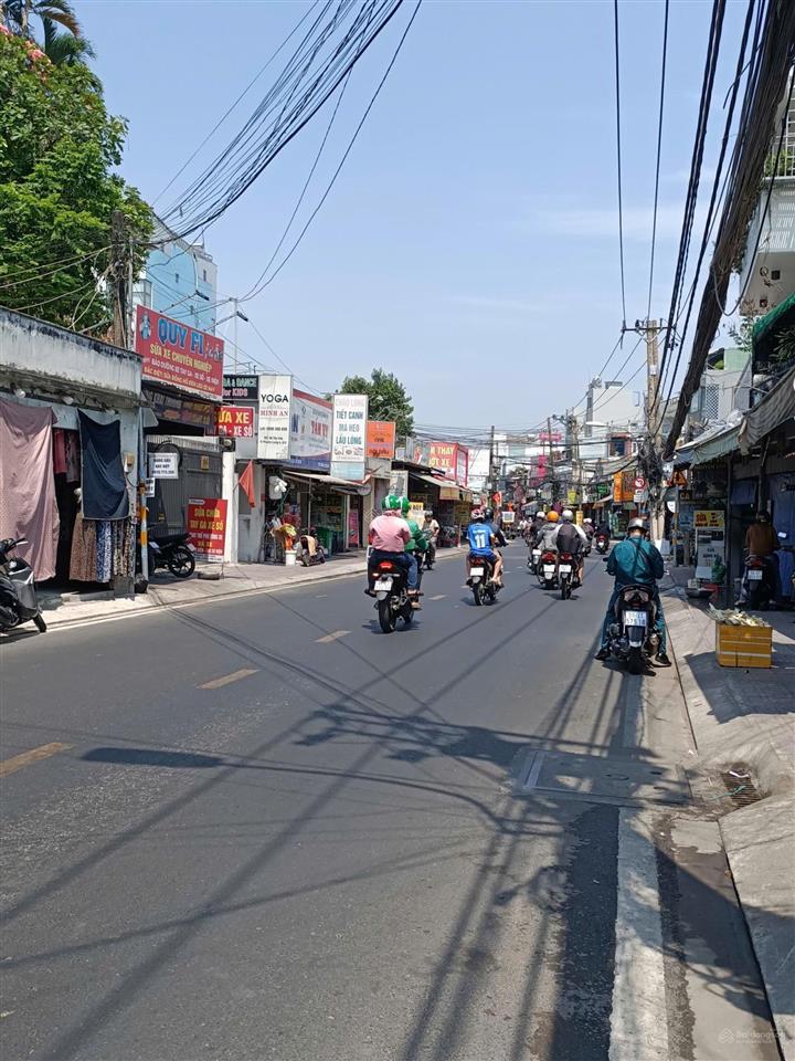 Cần cho thuê nhà 1 trệt + 3 là lầu mặt tiền đường tây hoà, phường phước long a, quận 9