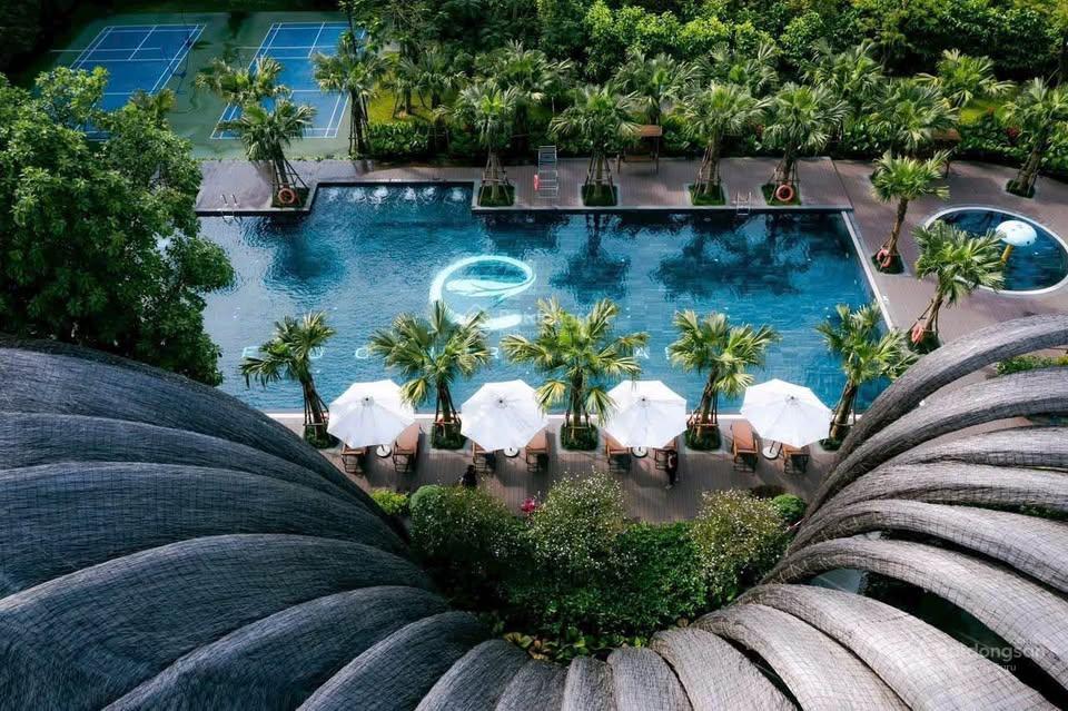Chỉ 6,x tỷ sở hữu nhà phố 4 tầng lối 2 đại lộ hùng vươnggần hồ thiên nga ecopark.  0983 908 ***