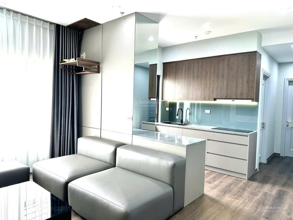 Cần nhượng căn 3 ngủ full nội thất hiện đại cc handico cca2 gần quảng trường hcm. 0983 908 ***