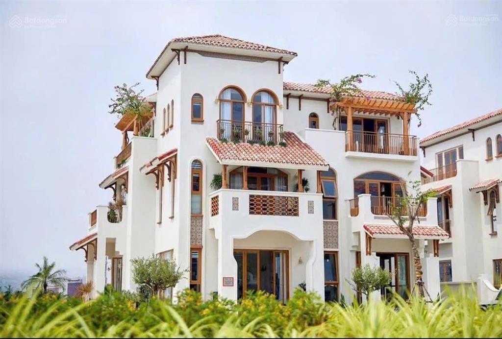 Khách nào cần tìm một căn biệt thự riêng, cách biển 350m. sở hữu lâu dài.  ngay