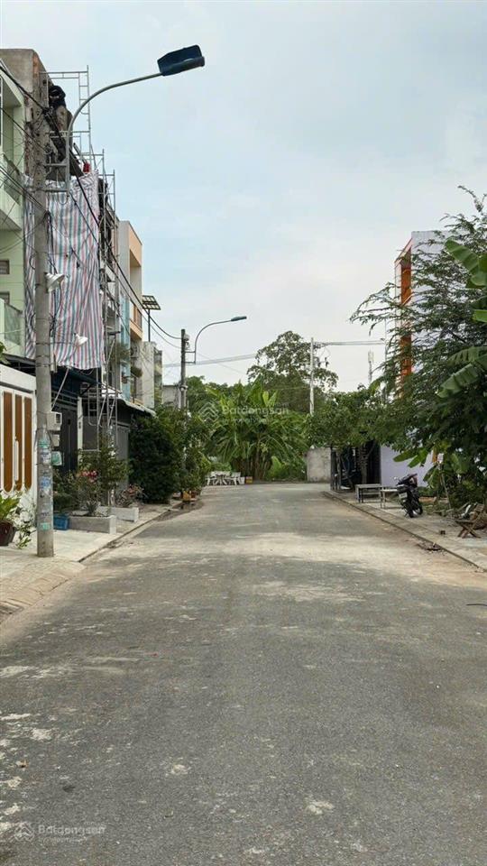 Nền đất ngay cạnh đông tăng long 4,05 tỷ/60m2