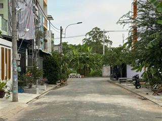 Nền đất ngay cạnh đông tăng long 4,05 tỷ/60m2