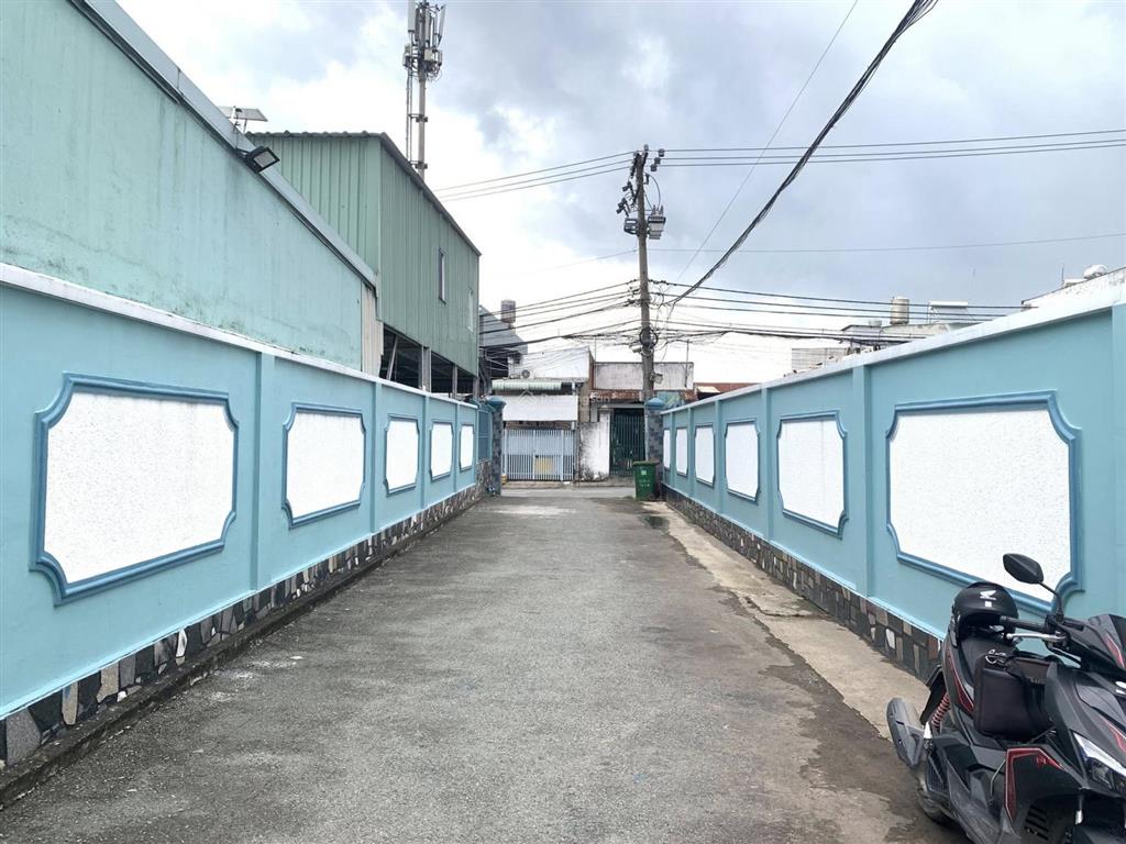 Bán đất đường 24 nguyễn xiển  ngay khu chợ gò công