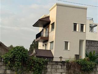 Nhà biệt thự + vườn hẻm 47 đường trường lưu  9 tỷ